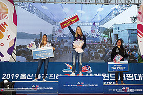 Korea womens foil top three