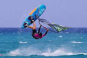 Steven hits top form