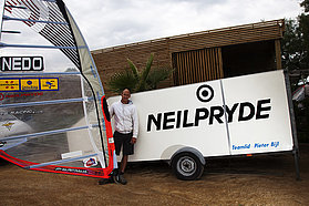 Pieter Bijl and his trailer