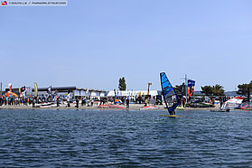 Day4 nice day beach jai