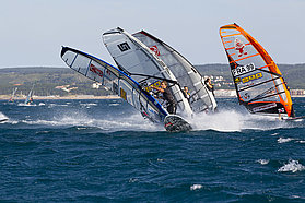 CB12 sl Albeau out in front Albeau out in front