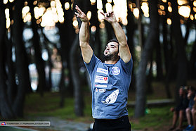 Enes Yilmazer shoots