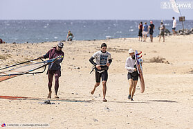 Fernandez goes round