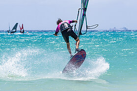 G584 Inna Bru  01264