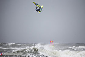 Omar Sanchez massive stalled forward