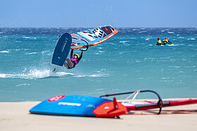 POL1310 8266 windsurfmore