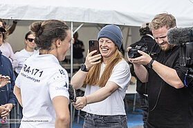 Justine on top 01279