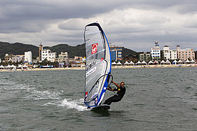 K12 sl Albeau heads out from Jinha Albeau heads out from Jinha