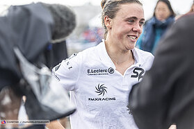 Justine on top 01280