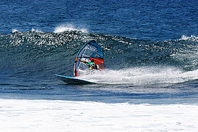 Glassy waves for Angulo