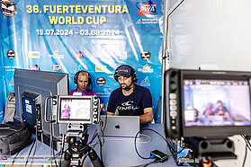 Live stream crew 0337