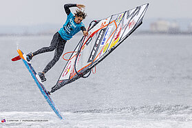 Lennart Neubauer One handed