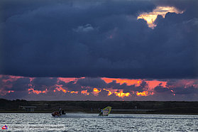 N13 fs The sun goes down The sun goes down