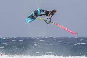 Sarah Quita Offringa Push loop