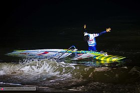 A bow to the crowd from Gollito