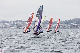 Gibson sets the pace