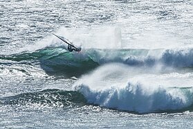 Bauer Photo-0429 Ash Nicol lip hit 2