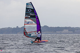 Mortefon leads the way