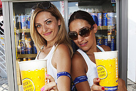 Its Fosters happy hour!