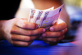 CB12 ls Show me the money! Show me the money!