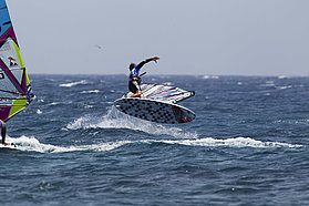 Van Broeckhoven style