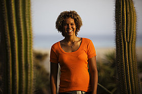 Sarah Quita Offringa checks out the cactus