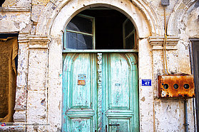 Green door