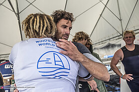 Mutual Respect between two champions