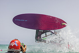 Single elimination action 0386