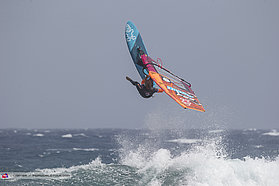 Daida Moreno back loop