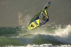 Kauli Seadi clew first back loop