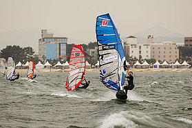 K12 sl Valerie leads race three Valerie leads race three