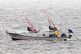 K12 sl Dunkerbeck fends off Van Der Steen Dunkerbeck fends off Van Der Steen