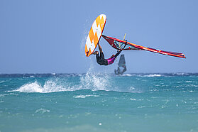 SUI21 8120 windsurfmore