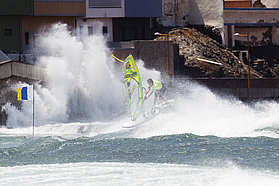 Crashing surf in Pozo