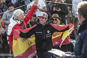 Fernandez title moment