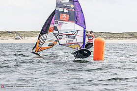NED69 00570 copy