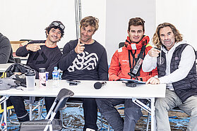 The waiting game 01084