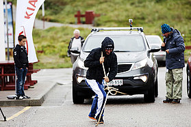 Dario Ojeda pulling the Kia