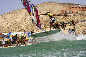 F09 fs Gollito struts his stuff Gollito struts his stuff