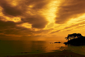 Daybreak at Jinha Beach