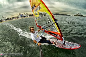 Albeau windsurfing selfie