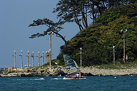K08 sl Antoine Albeau heads out at Jinha beach Korea Antoine Albeau heads out at Jinha beach Korea