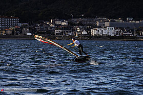 Foil slalom action 00502