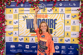 E1111 PHOTOMEDANO 00117