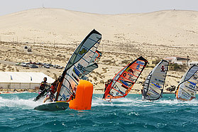 F09 sl Albeau leads the pack Albeau leads the pack