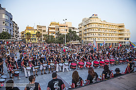 Full house in the square