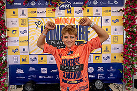 E29 PHOTOMEDANO 00135