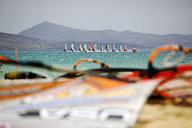 F09 sl Heading for the first mark Heading for the first mark