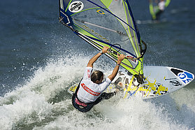 Kauli rips up the shorebreak
